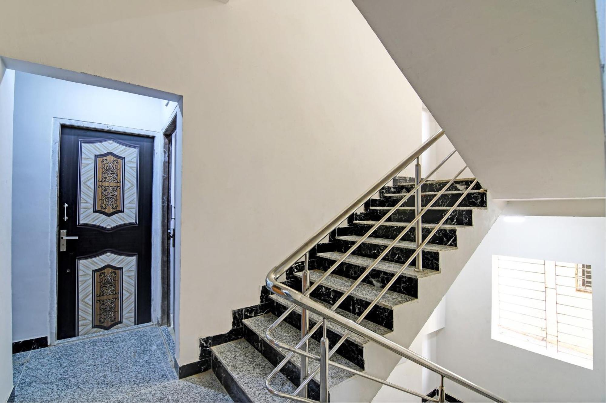 Hotel O Top 22 Kalküta Dış mekan fotoğraf